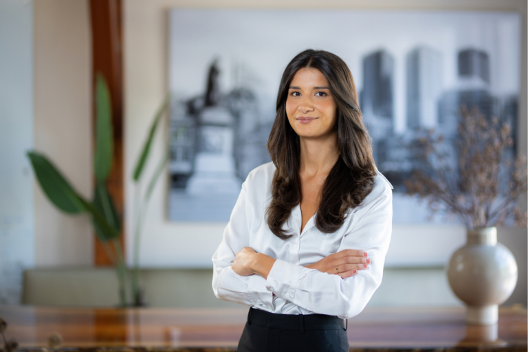 Louise Hinsbeeck - Portefeuillemanager bij Level Real Estate