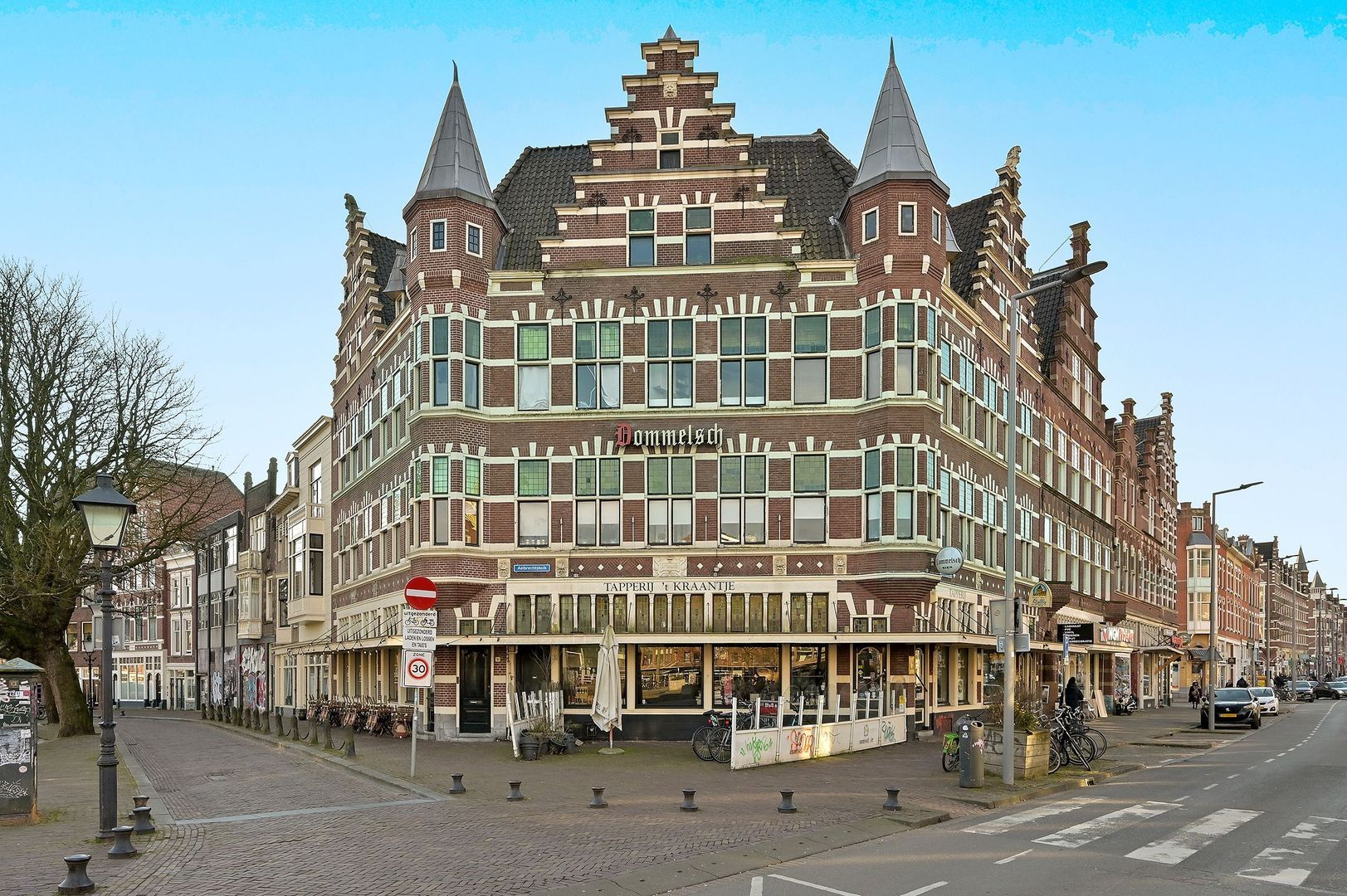 Het pand aand de Aelbrechtskolk in Rotterdam